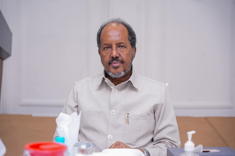 Xasan iyo Xamse oo la kulmay culimada.jpg